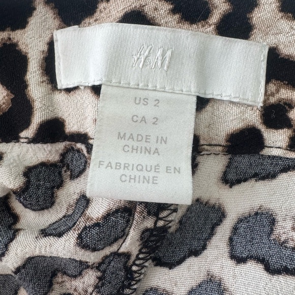 H&M Leopard Print Midi Skirt Size 2 - Picture 2 of 6